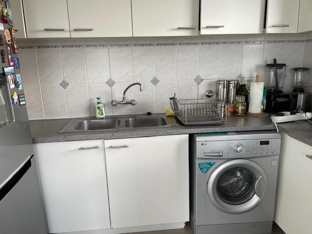To Let 2 Bedroom Property for Rent in Green Point Western Cape